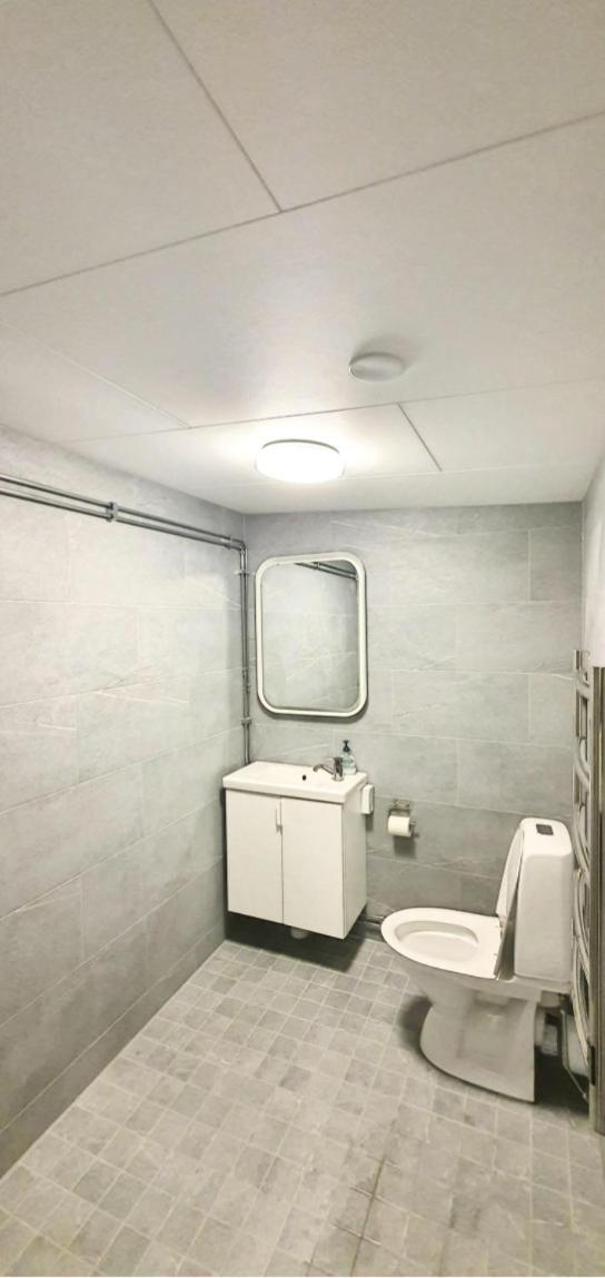Private Room With No Windows In Shared House-5 Ούμεο Εξωτερικό φωτογραφία